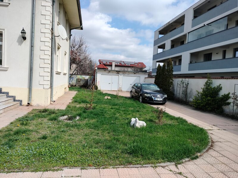 Pipera Rond OMV, vila 390 mp teren 1019 mp piscina, 1,5 km Bucuresti.